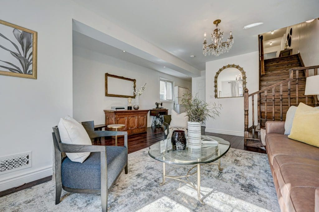 41 Burlington St | Mimico | Living